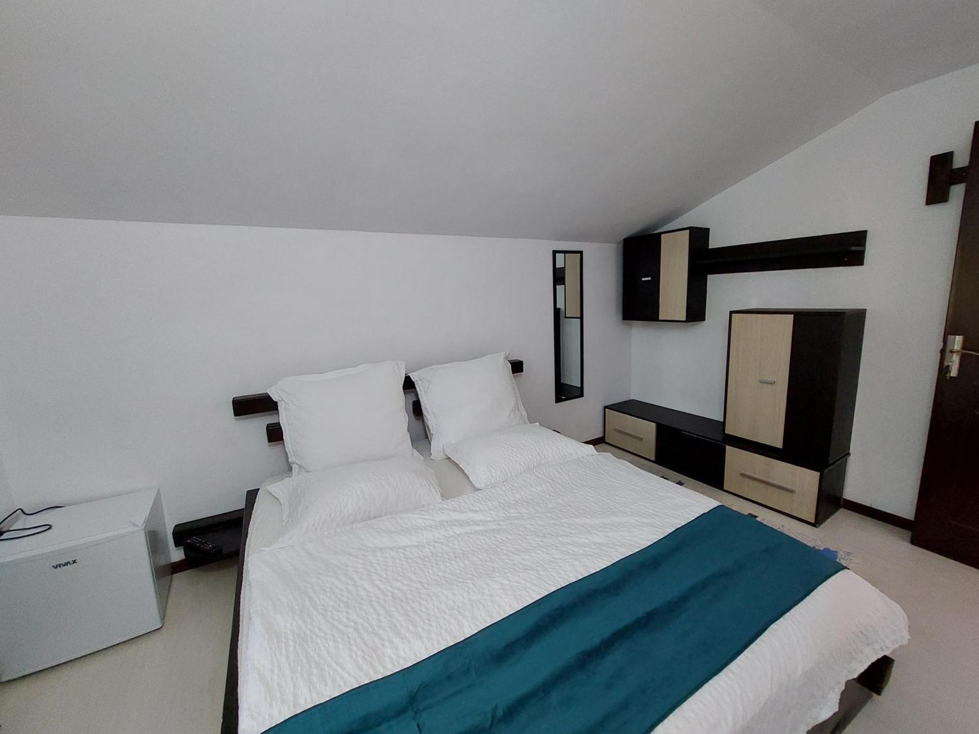 Casa Nico Nelu Duplex Hotel อาริเอเชนิ ห้อง รูปภาพ